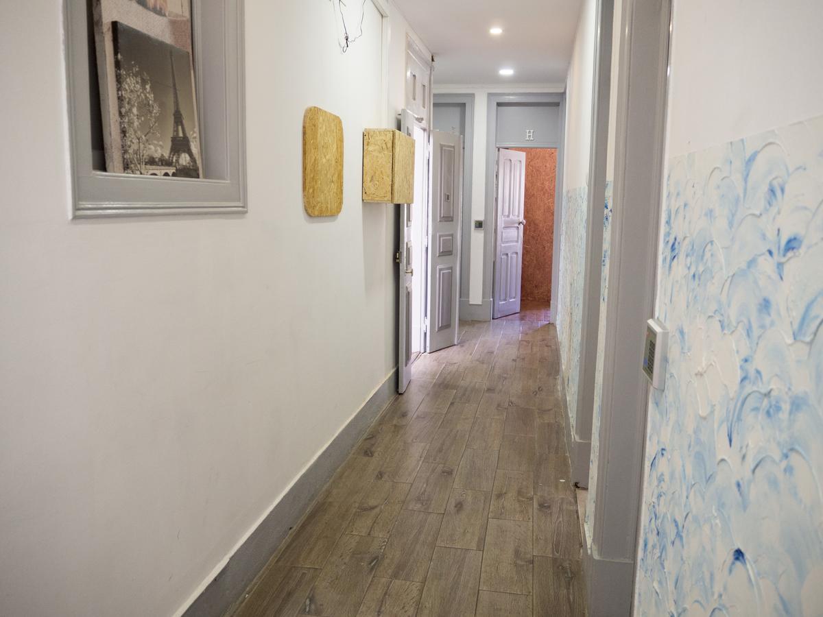 Aykibom Hostel Lisbona Esterno foto